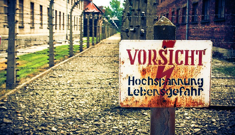 Auschwitz Tour 7 h tour from Krakow